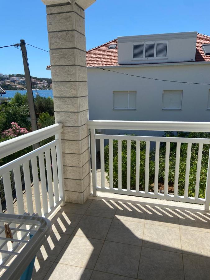 House Mare Apartment Trogir Exterior foto