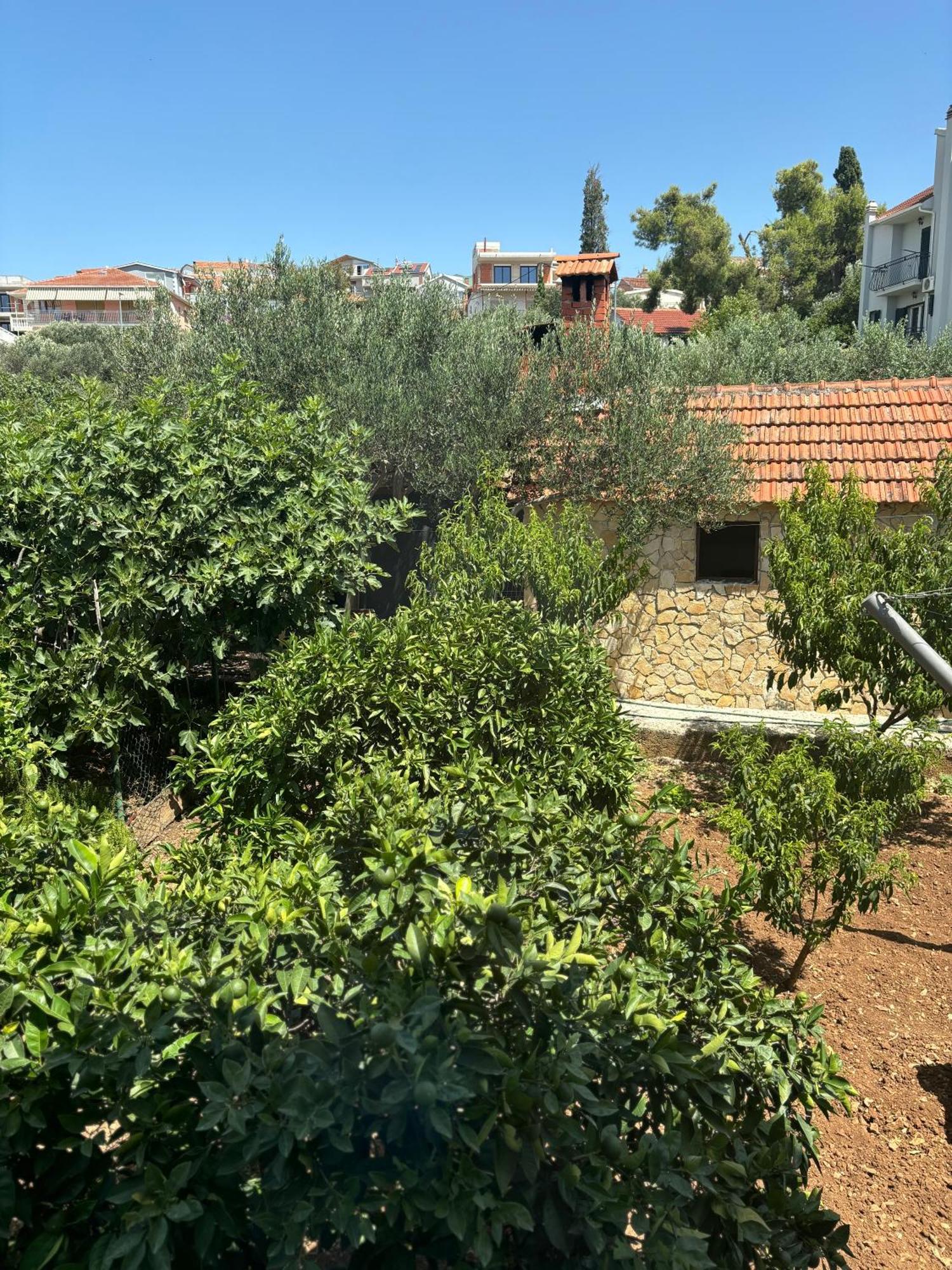 House Mare Apartment Trogir Exterior foto
