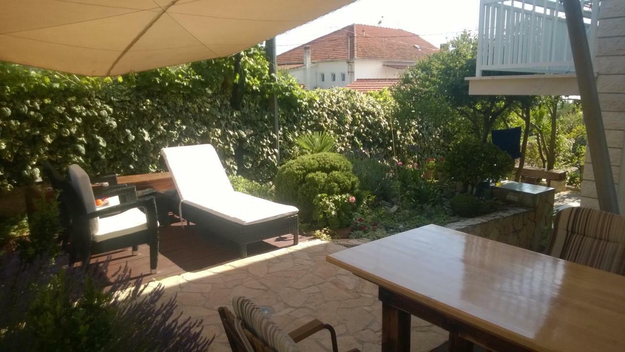 House Mare Apartment Trogir Exterior foto