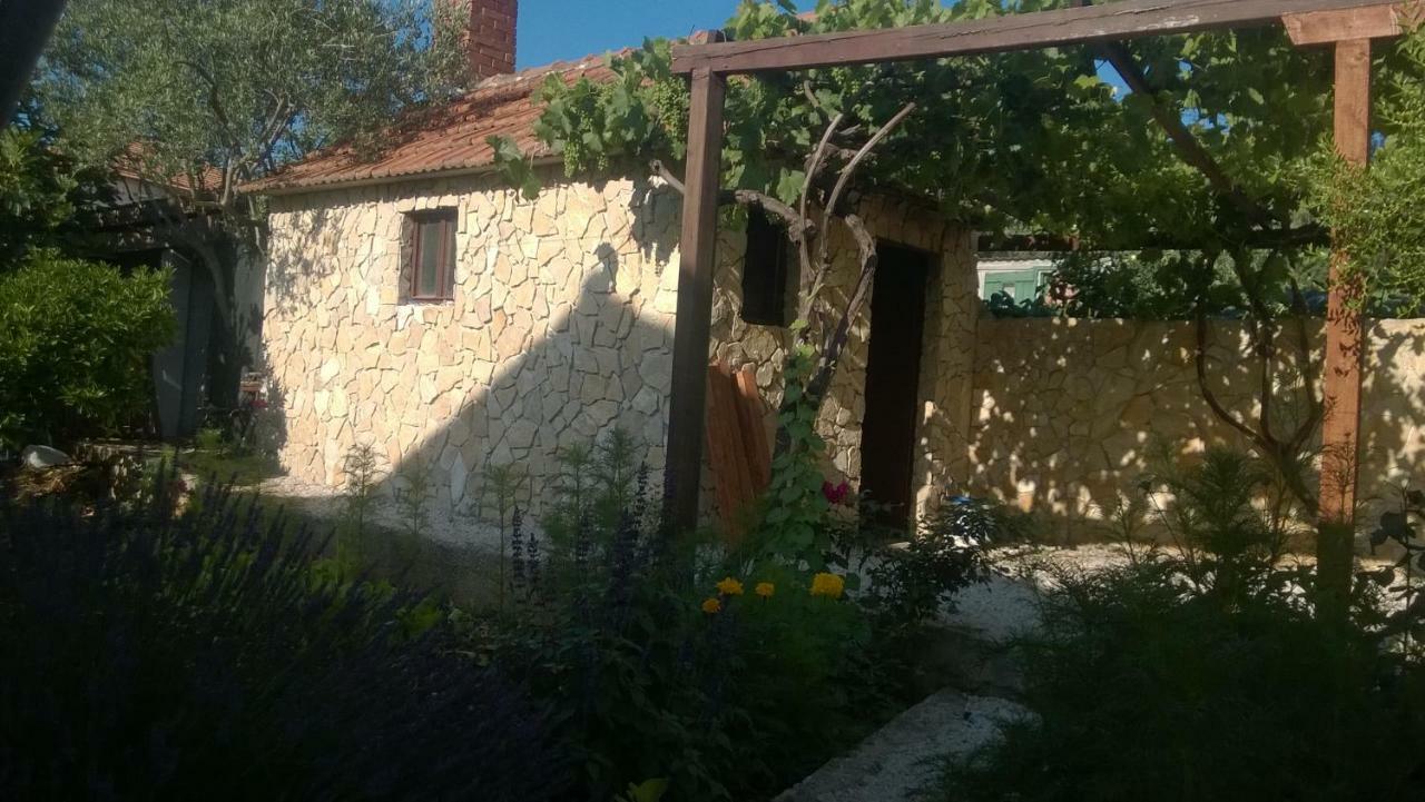 House Mare Apartment Trogir Exterior foto