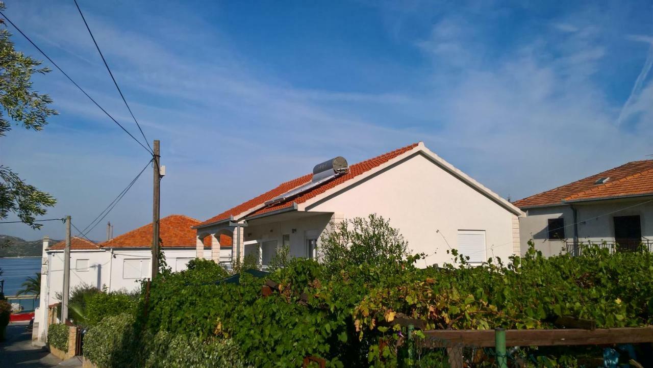 House Mare Apartment Trogir Exterior foto